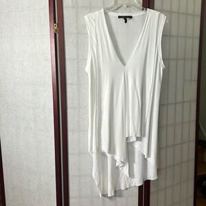 BCBGMAXAZIRA CYPRIEN ASYMMETRICAL WHITE‎ DEEP V BLOUSE SIZE L